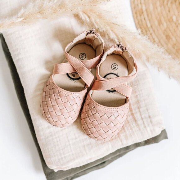 Blush Little Love Bug Tinley - Picture 1 of 2